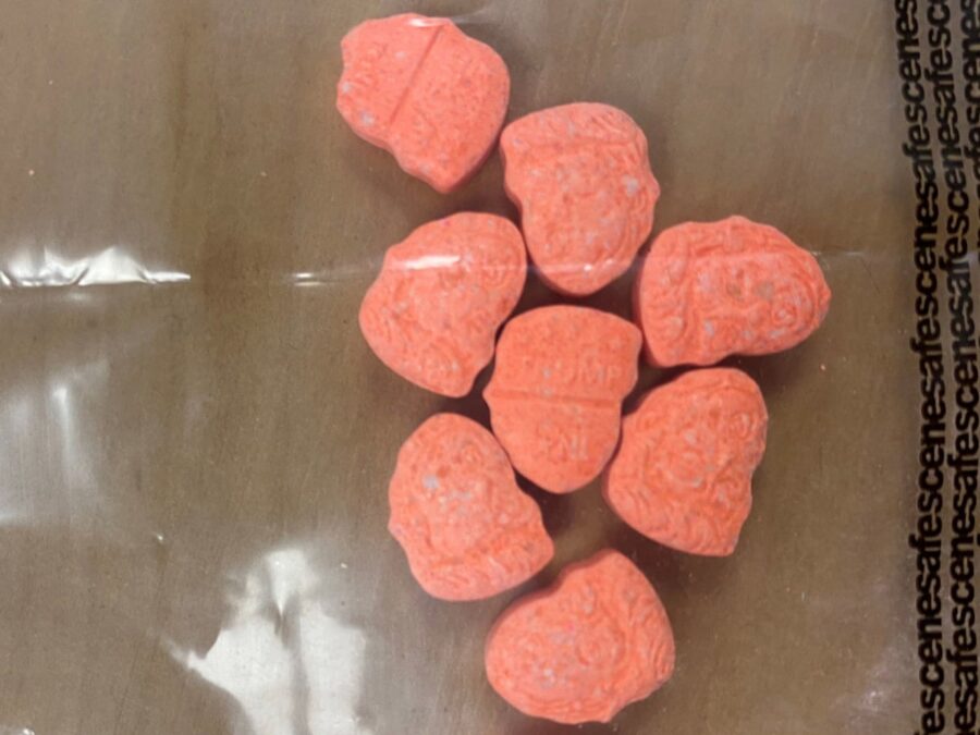 Orange-Trump-MDMA-900x675-1.jpg Orange Trump 260mg MDMA - Image 1